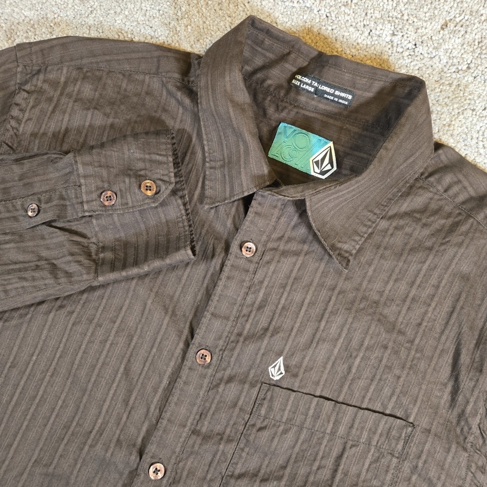 Volcom Men's Tailored Shirt Mens Large Brown Pinstriped